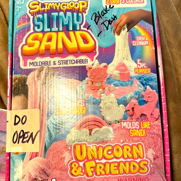 NEW Slimy Gloop Slimy Sand - Unicorn and Friends - Picture 1 of 5